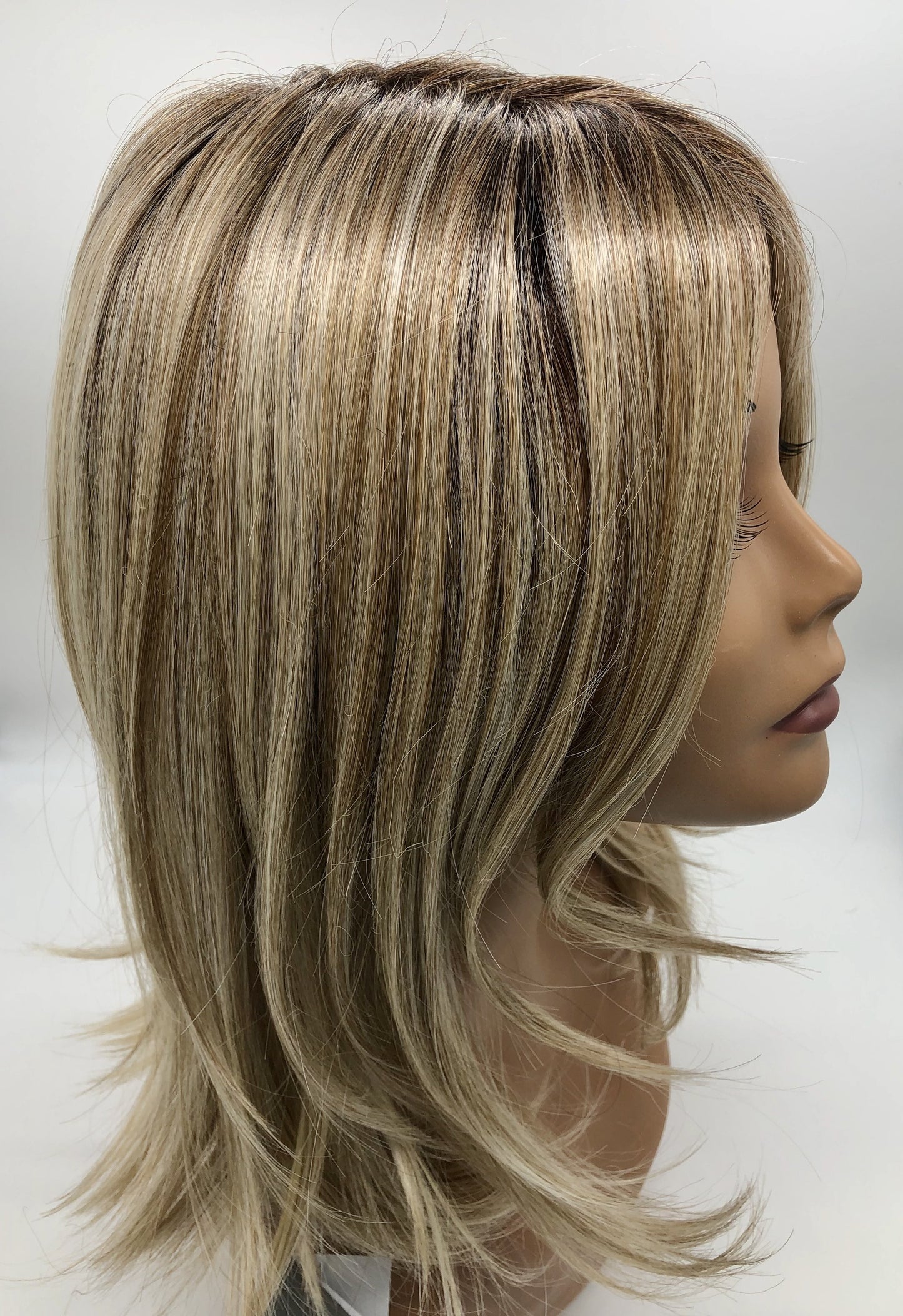 Nice Move Wig - by Raquel Welch - BeautyGiant USA